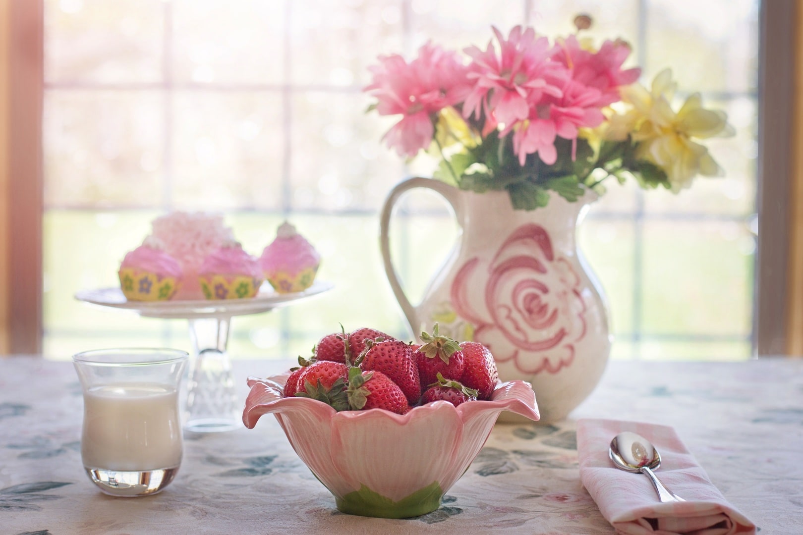 Flowers & Decorations