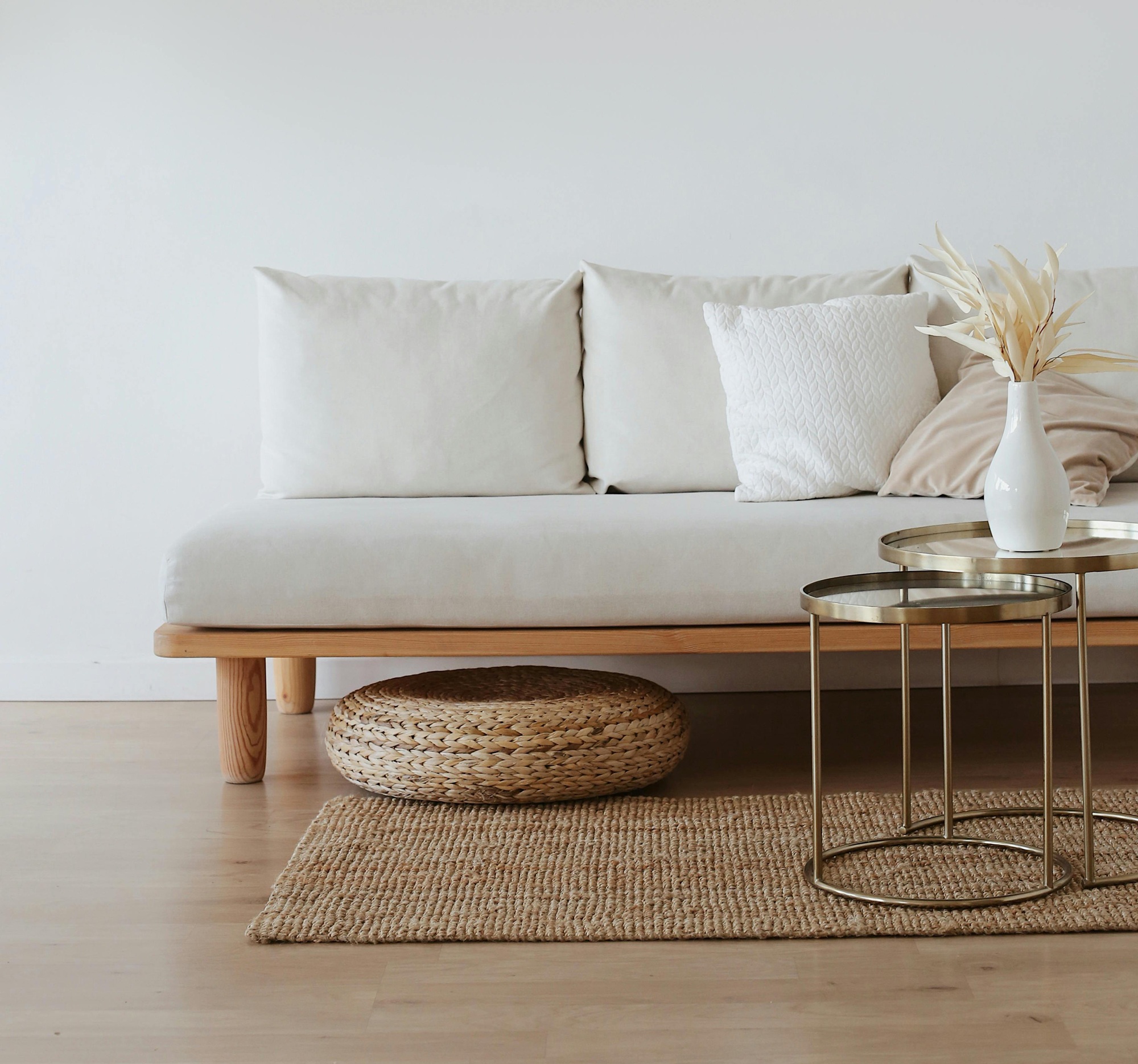 How to Live Minimalistically: Embracing Eco-Friendly Living for a Greener Future